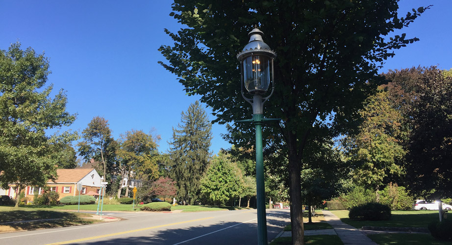 Glen Ridge gas street lamp